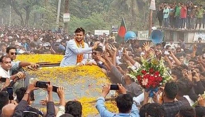Shakib’s election campaign in Magura in full force