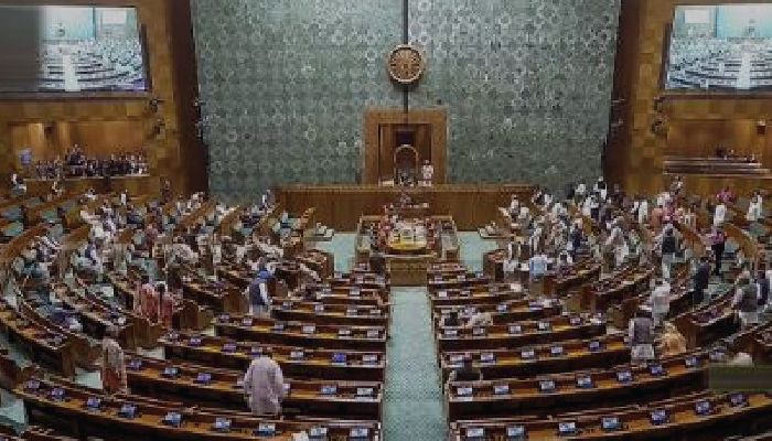 ভারতে লোকসভা ও রাজ্যসভা থেকে ৭৮ বিরোধী সাংসদ সাসপেন্ড 