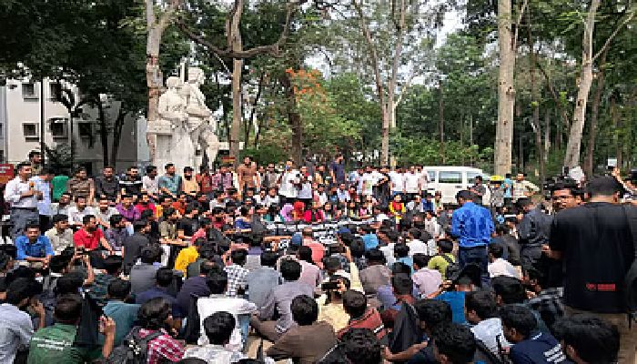 ‘এমন কর্মসূচি দিতে বাধ্য করবেন না, যাতে শিক্ষক–ছাত্রের সম্পর্ক বজায় থাকে না’