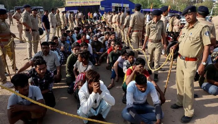 ভারতজুড়ে বাঙালি হেনস্তার বিরুদ্ধে সোচ্চার গণমাধ্যম