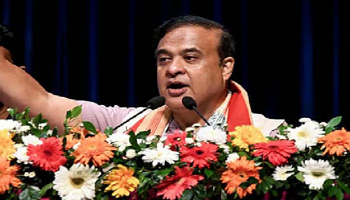 ‘মিঞা’ মুসলিমদের বাংলাদেশে গিয়ে ভোট দেওয়া উচিত: হিমন্ত বিশ্ব শর্মা