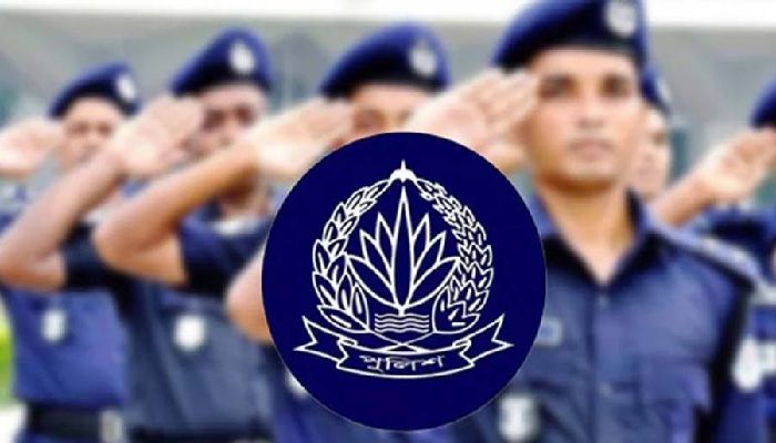 ভোটকেন্দ্রে পুলিশের জন্য ‘২২ নিষেধাজ্ঞা’, অমান্য করলে কঠোর ব্যবস্থা