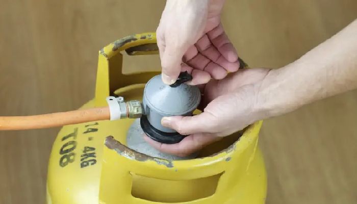 এলপিজির ভ্যাট ও আগাম কর প্রত্যাহার, কমছে ২০ শতাংশ মূসকভার