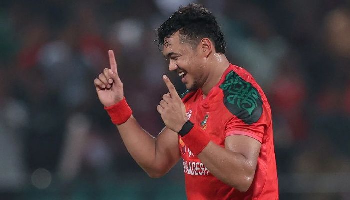 তাসকিনের তোপ ও তানজিদ-শৈলী, মিরপুরে কোণঠাসা পাকিস্তান