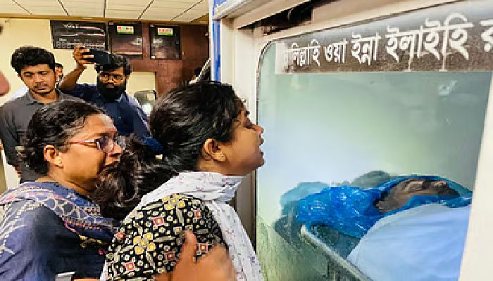 কুমিল্লায় কাস্টমস কর্মকর্তা বুলেট বৈরাগীর রহস্যময় মৃত্যু: পরিবারের প্রশ্ন, পুলিশের তদন্ত