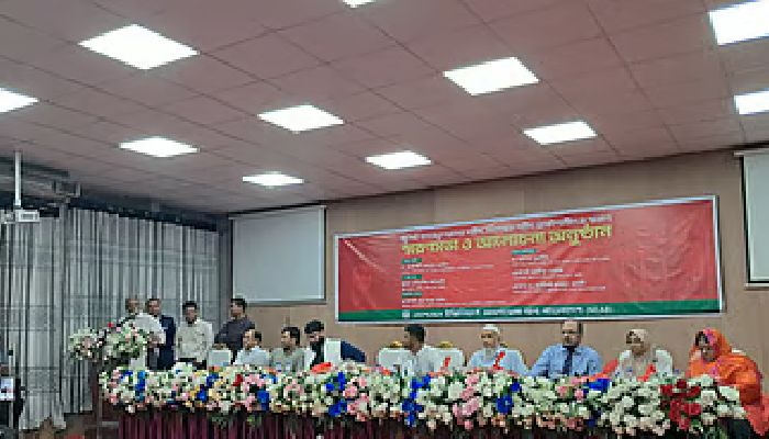 নাহিদ-আসিফ-মাহফুজের অন্তর্বর্তী সরকারে যোগ দেওয়ার সিদ্ধান্ত ভুল ছিল: মাহমুদুর রহমান