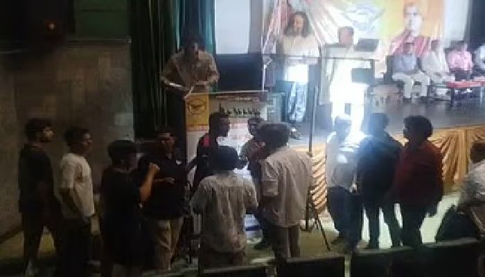 কলকাতার সত্যজিৎ রায় ফিল্ম ইনস্টিটিউটে হামলা, আহত শিক্ষক-শিক্ষার্থীরা