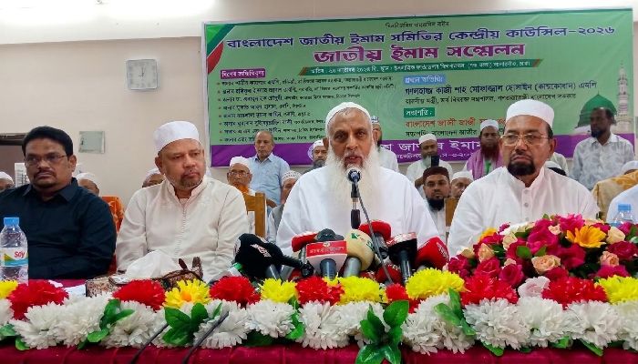 পুলিশ বা রাষ্ট্র যা পারে না, তা পারেন মসজিদের ইমামরা: ধর্মমন্ত্রী